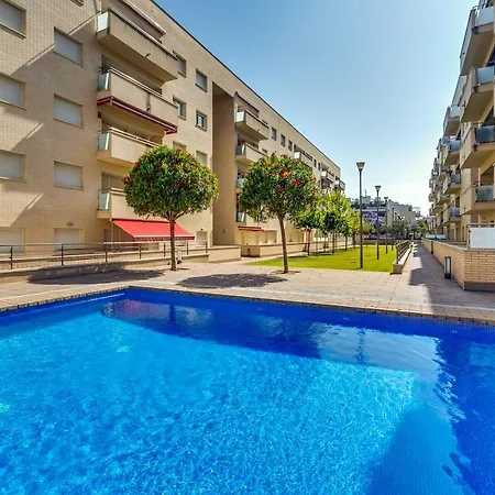 Apartment Enjoy Your Holidays With Us !!, Terrace 25m2 - 65m2 3 Bedrooms, Capacity 4-6pers, Wifi, Ideal To Digital Nomad 5min Walking, 4 Pools, Parking Opt, Air Conditioning Lloret de Mar