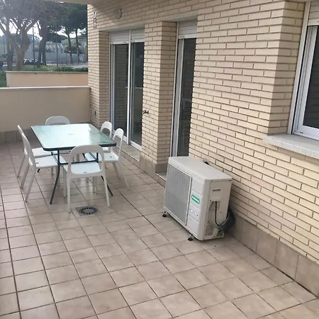 Enjoy Your Holidays With Us !!, Terrace 25m2 - 65m2 3 Bedrooms, Capacity 4-6pers, Wifi, Ideal To Digital Nomad 5min Walking, 4 Pools, Parking Opt, Air Conditioning יורט דה מאר