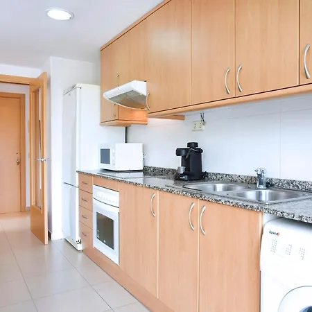 Enjoy Your Holidays With Us !!, Terrace 25m2 - 65m2 3 Bedrooms, Capacity 4-6pers, Wifi, Ideal To Digital Nomad 5min Walking, 4 Pools, Parking Opt, Air Conditioning Lägenhet
